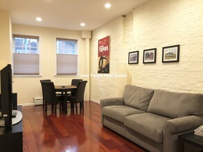 67 Joy St, Unit 67 joy unit 1 in Boston, MA - Building Photo - Building Photo