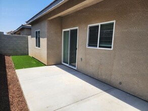 8603 Grandy St in Bakersfield, CA - Building Photo - Building Photo