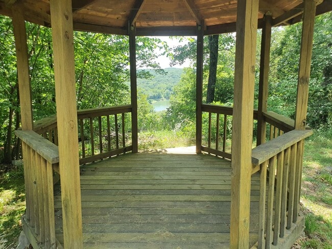 21225 Reason Ln in Waynesville, MO - Building Photo - Building Photo