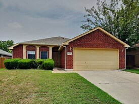 5424 Royal Birkdale Dr in Fort Worth, TX - Building Photo