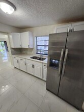 1732 NW 80th St in Miami, FL - Building Photo - Building Photo