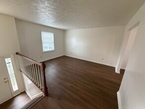 2156 Deauville Dr in Lexington, KY - Building Photo - Building Photo