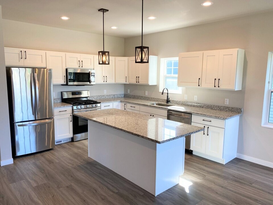 4117 Redtail Pass in Middleton, WI - Building Photo