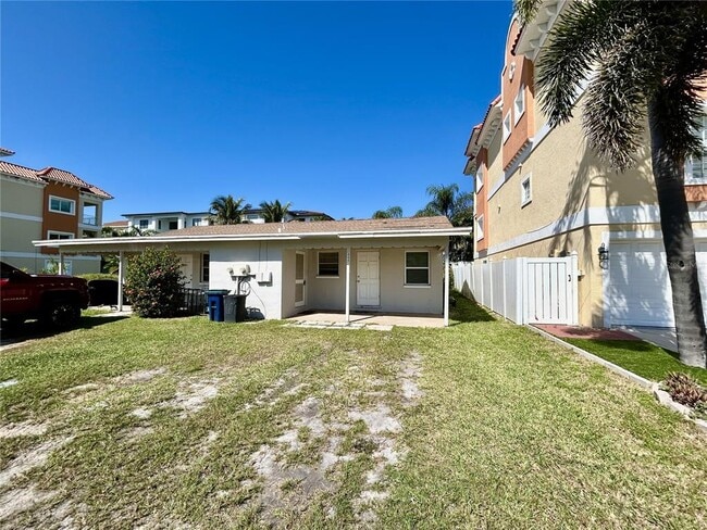 144 175th Ave E in Redington Shores, FL - Building Photo - Building Photo