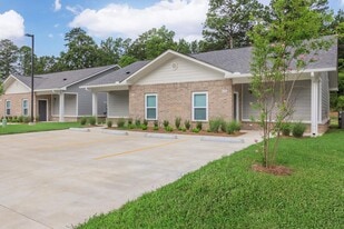 Peaks of Ruston - Senior living Apartamentos
