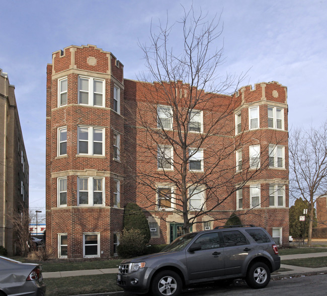 6054-6056 N Claremont Ave in Chicago, IL - Building Photo - Building Photo