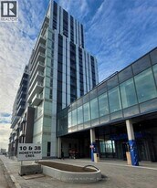 10 Honeycrisp Cres in Vaughan, ON - Building Photo