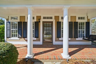 202 Evergreen Trce in Canton, GA - Foto de edificio - Building Photo