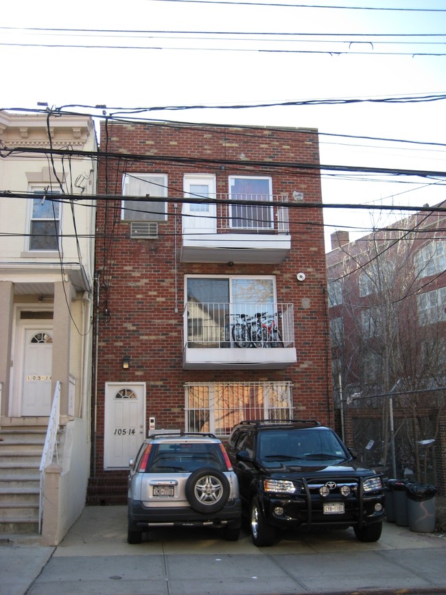 105-14 Martense Ave in Corona, NY - Building Photo - Building Photo