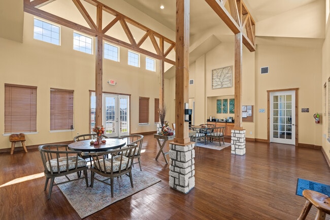 Mexia Gardens Apartments in Mexia, TX - Foto de edificio - Building Photo