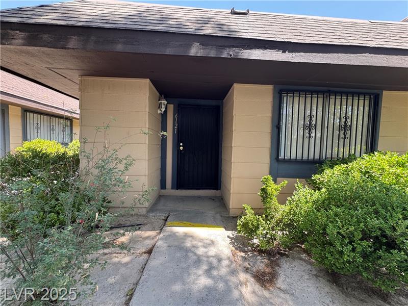6121 Meadow Haven Ln in Las Vegas, NV - Building Photo