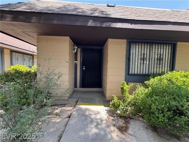 property at 6121 Meadow Haven Ln