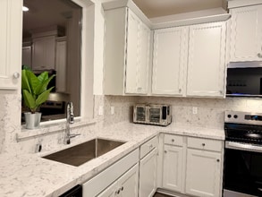 8245 Morning Star Wy in Elk Grove, CA - Foto de edificio - Building Photo