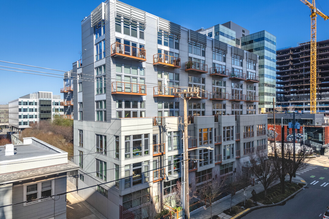 Veer Lofts in Seattle, WA - Building Photo