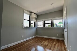 246 Main St in Malden, MA - Building Photo - Building Photo