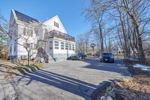 18 Forest St, Unit 2 in Lexington, MA - Building Photo