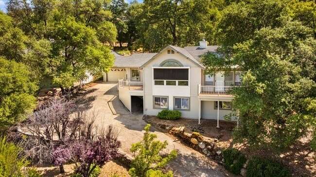 property at 18610 Jayhawk Dr
