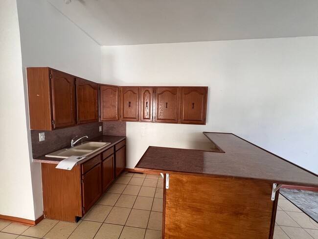 914 W Jackson St-Unit -914 in Muncie, IN - Building Photo - Building Photo