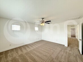 11524 S 53rd Ave in Phoenix, AZ - Building Photo - Building Photo