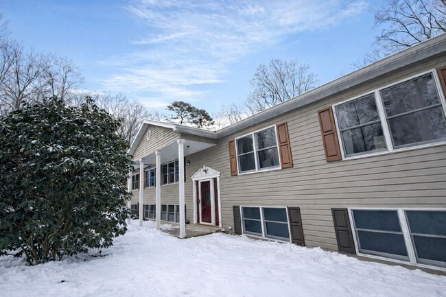 property at 5115 Irving St