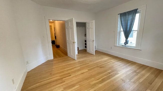 18 Bradbury St in Boston, MA - Building Photo - Building Photo