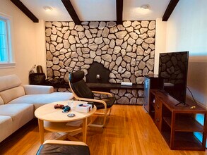 118 White St in Boston, MA - Foto de edificio - Building Photo