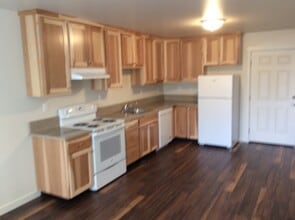 909 W 4th Ave, Unit #104 in Eugene, OR - Foto de edificio - Building Photo