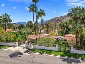 435 W Veredasur in Palm Springs, CA - Building Photo - Building Photo