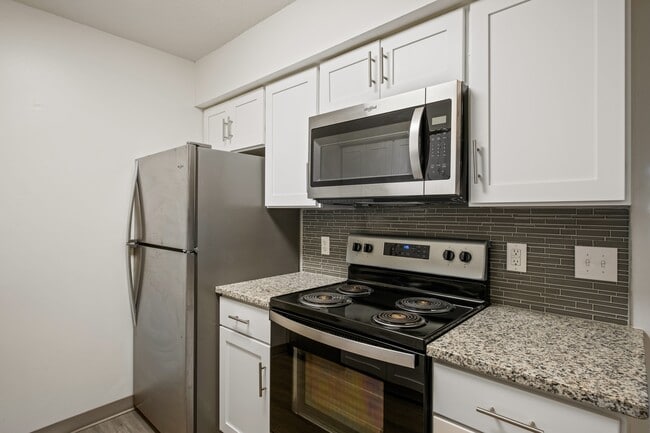 Arbors of Battle Creek in Battle Creek, MI - Building Photo - Building Photo