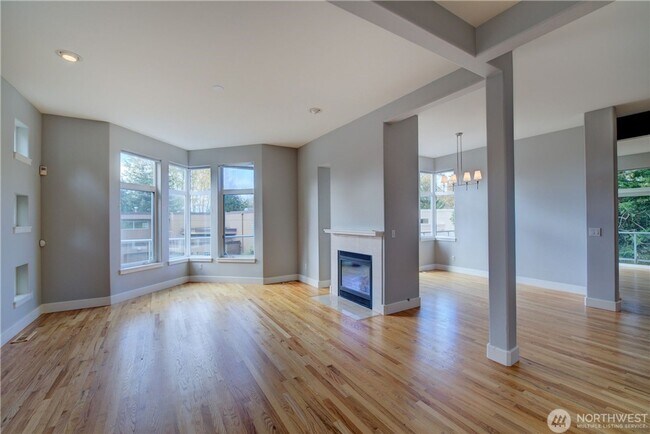9425 110th Pl NE in Kirkland, WA - Building Photo - Building Photo
