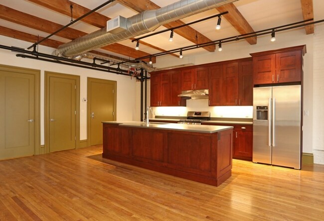 144 Lincoln St, Unit 5 in Boston, MA - Building Photo - Building Photo