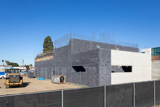 Faculty Housing in Los Angeles, CA - Building Photo - Building Photo