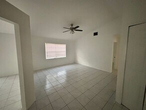 2111 Hancock Bridge Pkwy in Cape Coral, FL - Building Photo - Building Photo