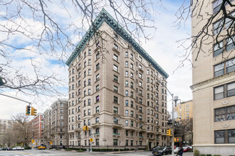 190 Riverside Dr in New York, NY - Building Photo - Building Photo