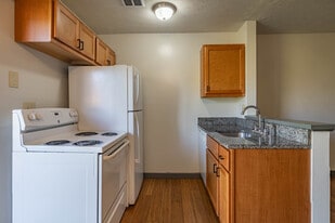 506-508 Riddle Rd in Cincinnati, OH - Building Photo