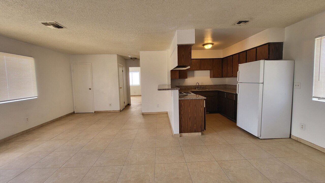 3117 E Carey Ave in North Las Vegas, NV - Building Photo