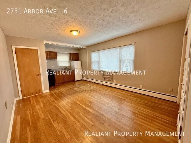 2751 Arbor Ave in Cincinnati, OH - Building Photo - Building Photo