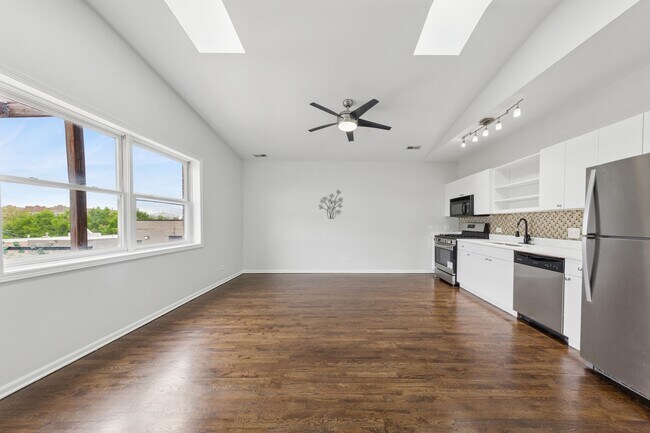 519 S Maplewood Ave in Chicago, IL - Building Photo - Building Photo
