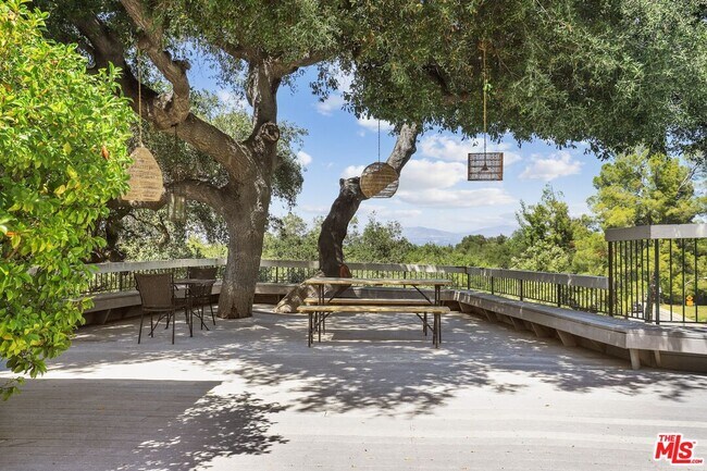 23731 Park Madrid in Calabasas, CA - Building Photo - Building Photo