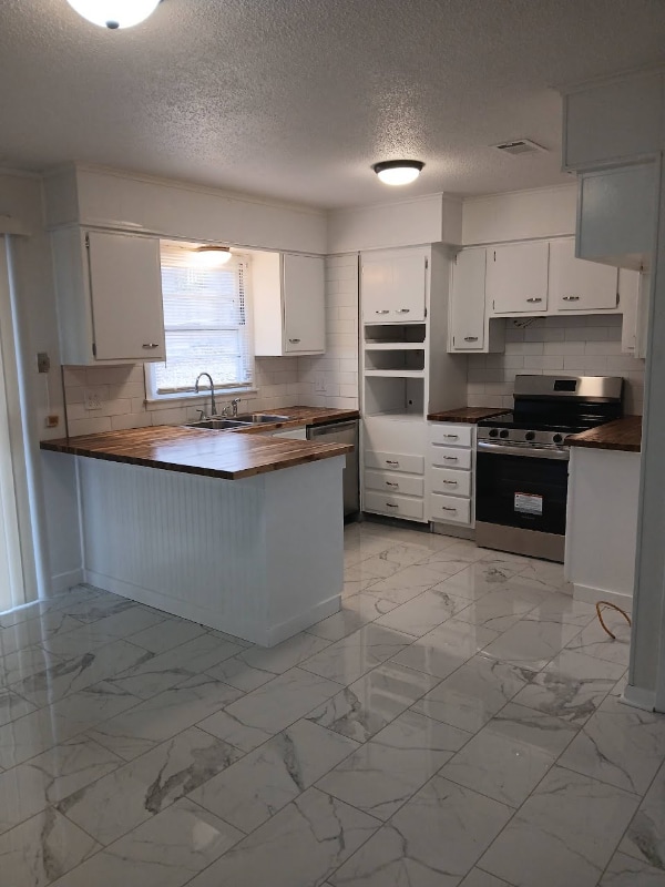 1703 W Oak Ave in Jonesboro, AR - Building Photo - Building Photo