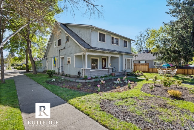 property at 10 Willamette Ave