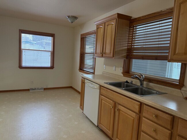 W9206 Ripley Rd in Cambridge, WI - Building Photo - Building Photo