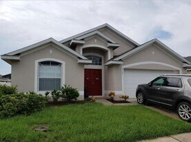 712 Brayton Ln in Davenport, FL - Building Photo