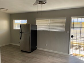3753 S Barrington Ave in Los Angeles, CA - Building Photo - Building Photo