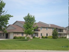 Green Bay Meadows in Racine, WI - Foto de edificio - Building Photo