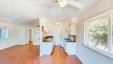 2707 Windswept Cove, Unit 203 in Austin, TX - Building Photo - Building Photo