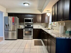 278 Hazlitt Way in Franklin Park, NJ - Building Photo - Building Photo