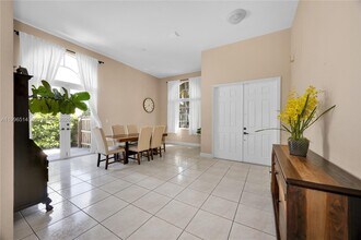 16000 SW 91st Ct in Palmetto Bay, FL - Building Photo - Building Photo