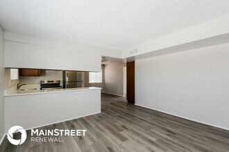 9722 E Golf Links Rd in Tucson, AZ - Foto de edificio - Building Photo