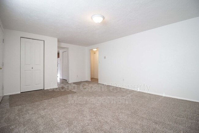 245 W 20th St in Idaho Falls, ID - Building Photo - Building Photo